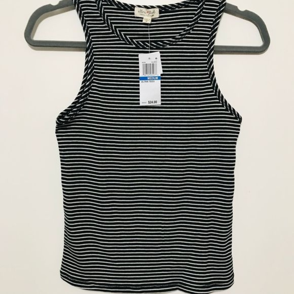 Ultra Flirt black striped top  tank top size M racerback causal basic
